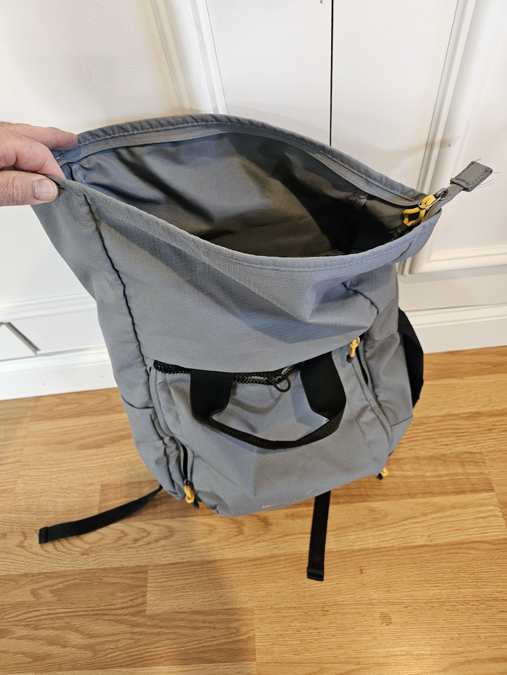 Nike Gray Roll-Top Men's Backpack - Picture 10 of 11